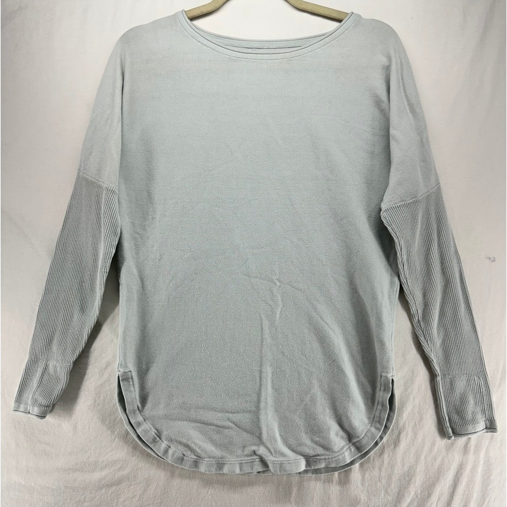 Lululemon Dolman Long Sleeve Ribbed Cuff Top Light‎ Blue Curved Hem Women Size 8